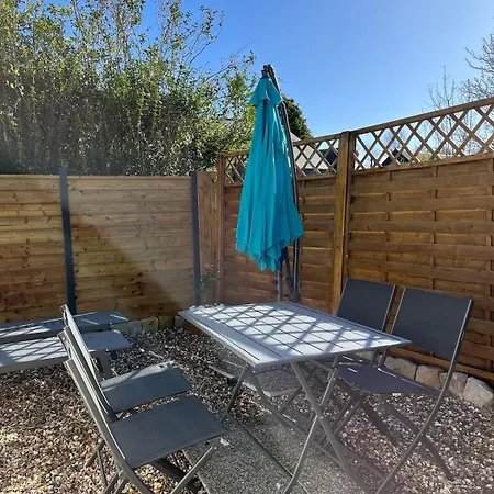 Avec Jardin A Holiday home