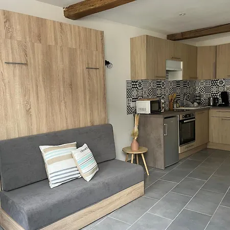 Avec Jardin A Holiday home