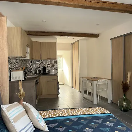 Holiday home Avec Jardin A